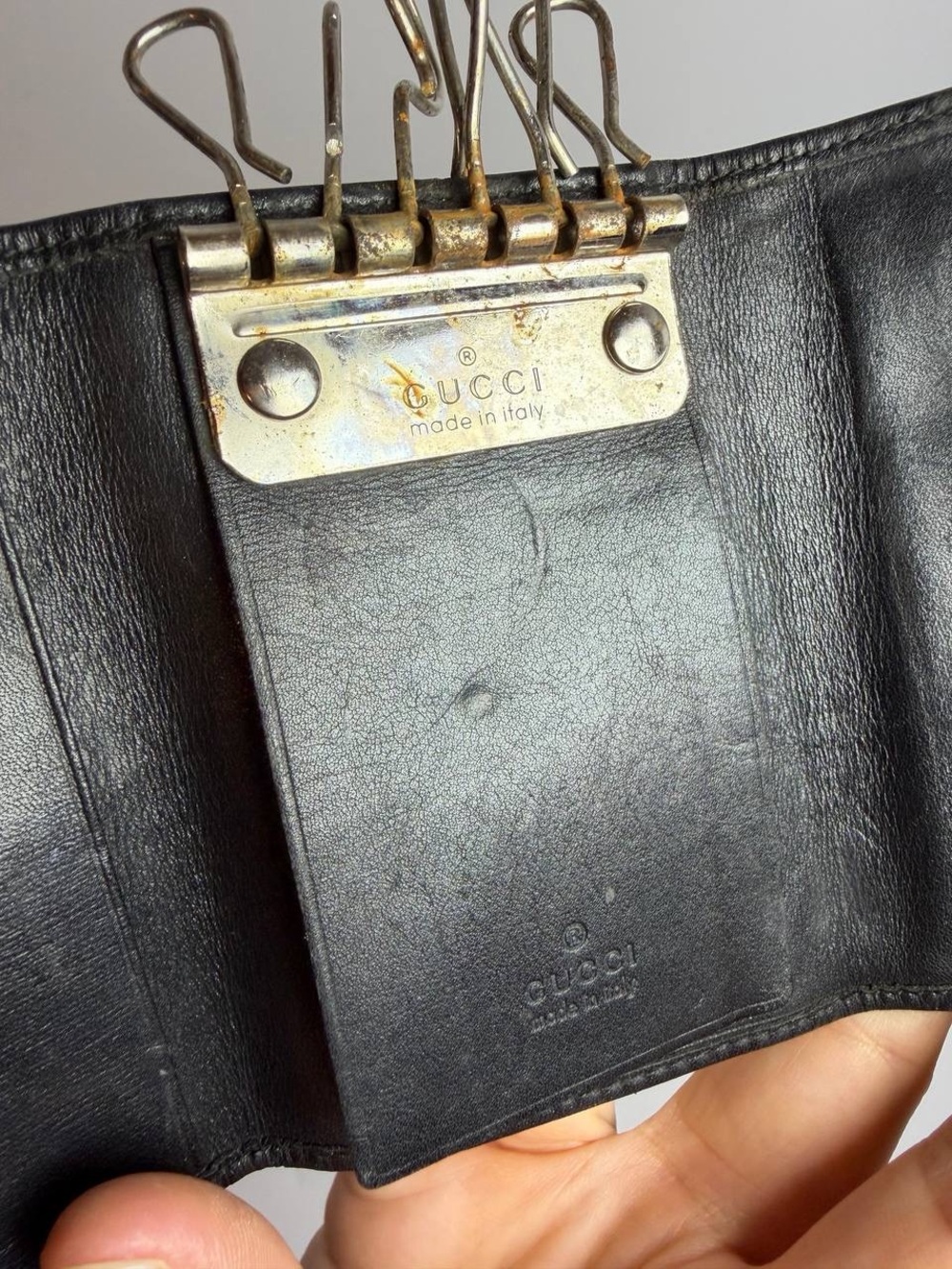 Gucci Black Leather Key Holder Case - Picture 8 of 10